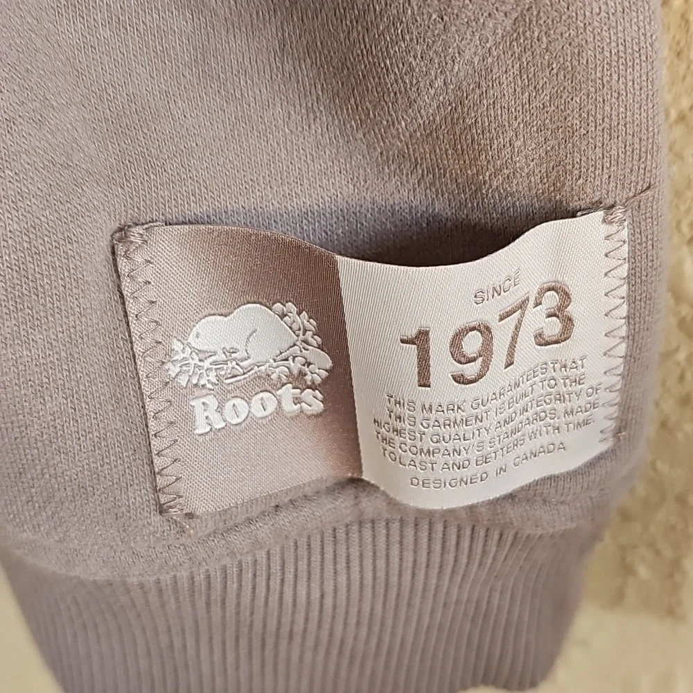 Roots Hettie's Cloud Mock Neck Sweatshirt. - Picture 3 of 7